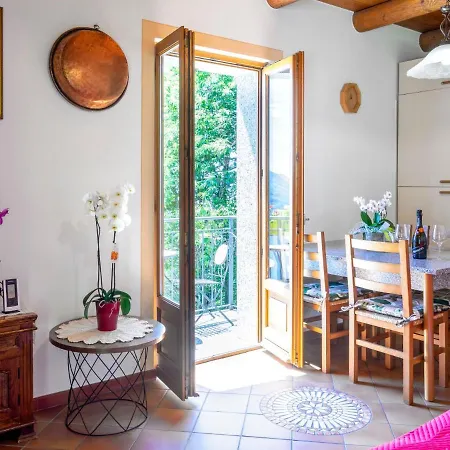 Hébergement de vacances Lo Scoiattolo By Interhome