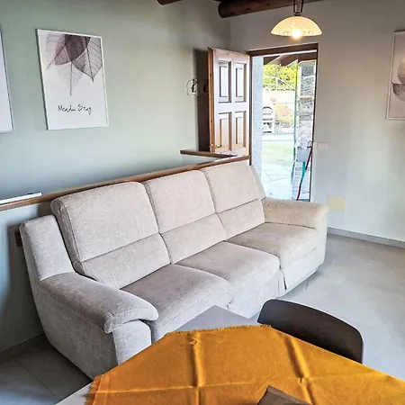Lo Scoiattolo By Interhome Feriehus Carmine